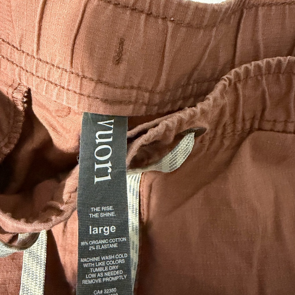 Vuori Rust Drawstring Shorts large - Picture 3 of 3
